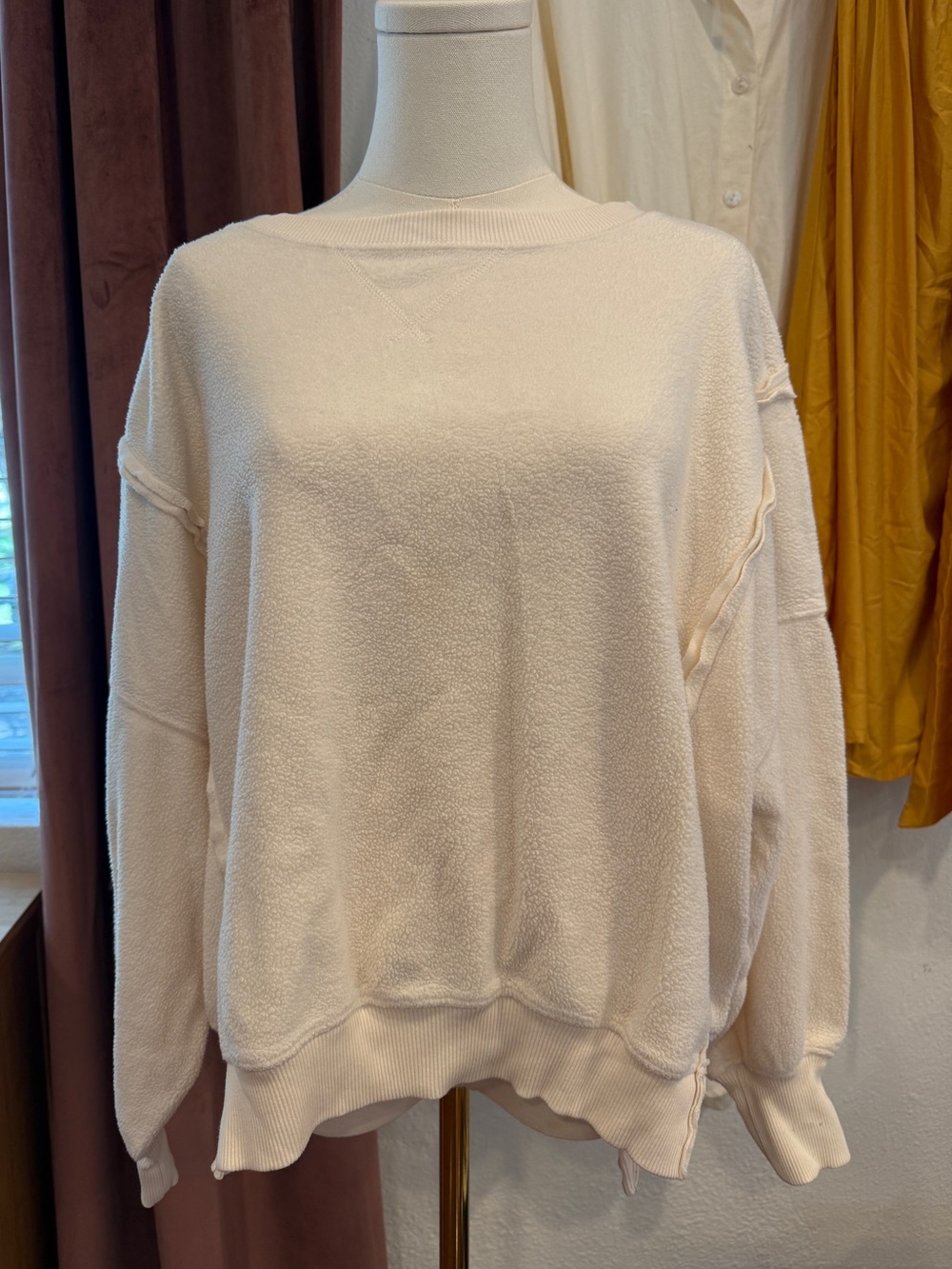American Eagle Cream Oversized Women’s Sweater - Soft Crewneck- Teddy Fleece